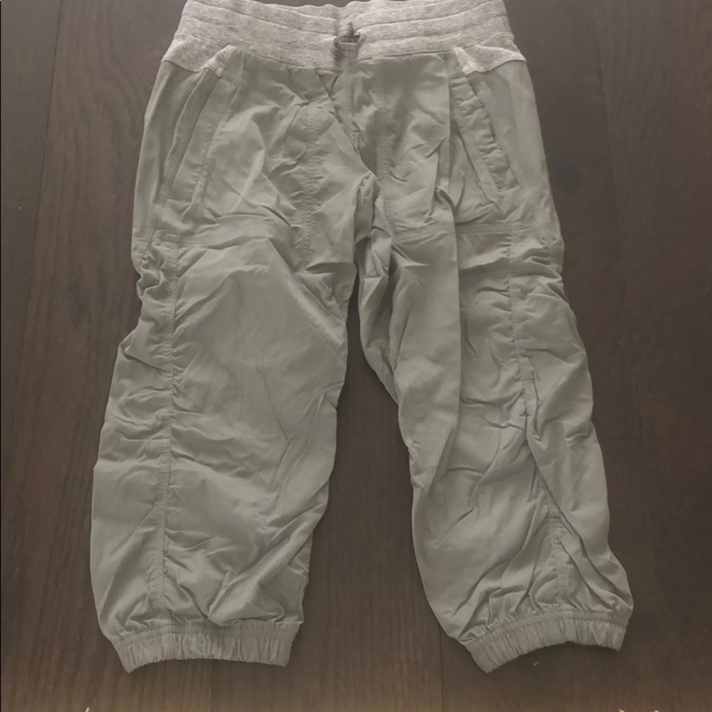 IVIVVA athletic joggers